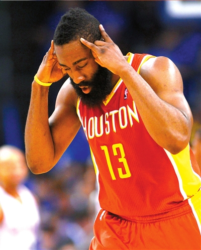 邓弗里斯：希望两到三周内复出，我们的球队就像一个大家庭（邓弗里斯：争取两到三周内复出，球队像一个大家庭）