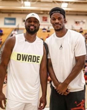 姆巴佩调侃破坏点球点：对方支撑脚要是打滑，我们就赚到了（姆巴佩打趣：弄坏点球点若让对手支撑脚打滑，我们就占便宜）