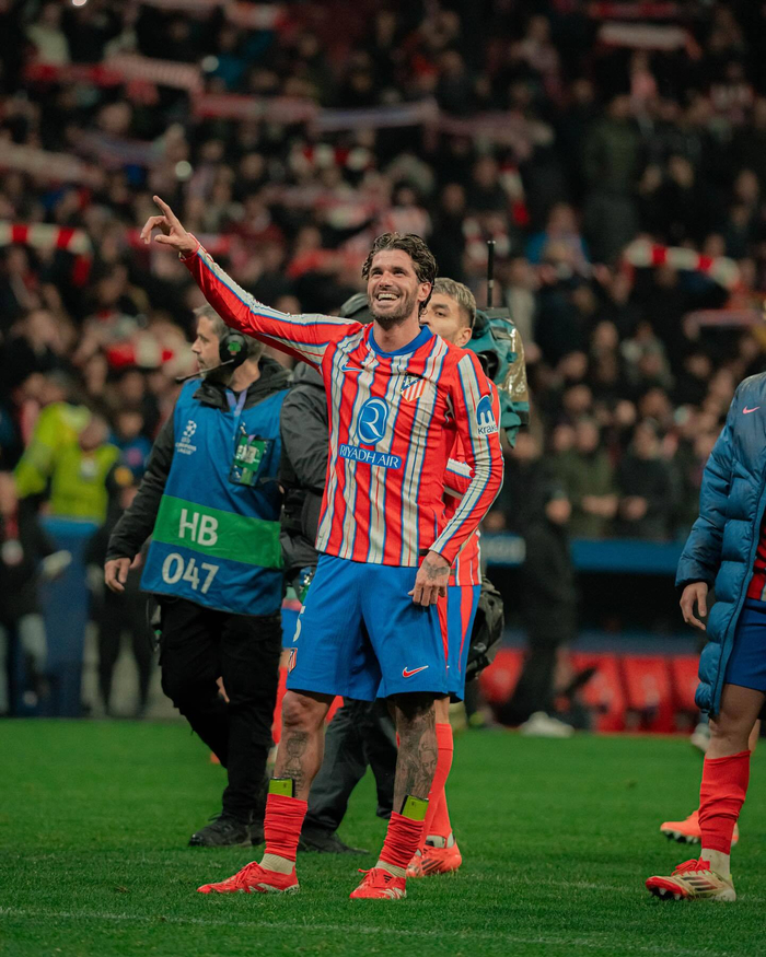 有伤在身？尼科缺席了两天的训练，也没进热身赛名单（带伤未愈？尼科连缺两日训练，热身赛无缘名单）