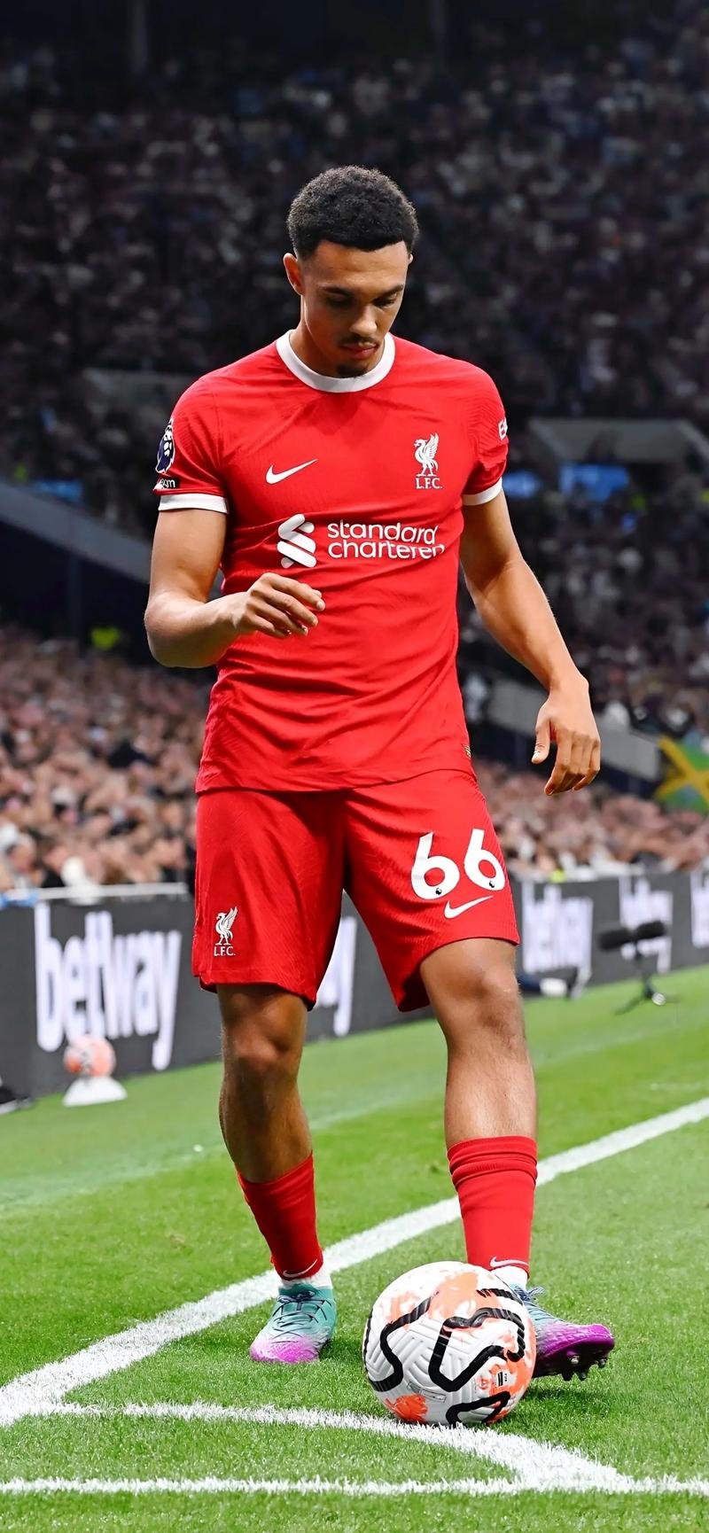 球探报告：新萨利巴还是迷你科纳特？详解枪手目标中卫雅凯（球探解读：萨利巴2.0还是小科纳特？深度剖析阿森纳目标中卫雅凯）