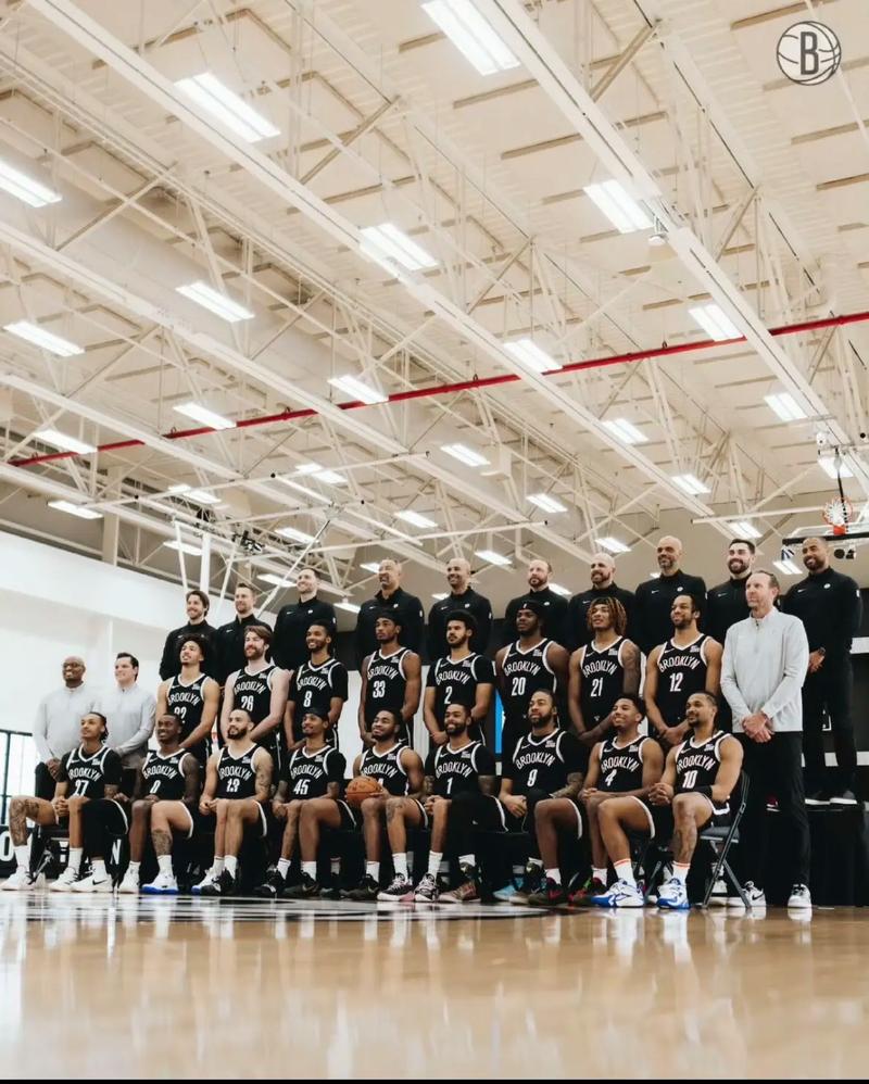 巴塞罗那理发师：欧洲杯期间，费尔明专门打电话让我给他理发（巴萨理发师透露：欧洲杯期间，费尔明特意致电预约理发）