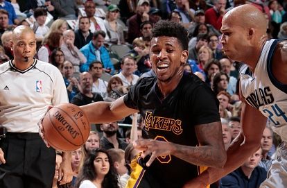 马特乌·阿莱曼尼：“我不知道阿尔瓦雷斯是否在巴萨的视线之内”（马特乌·阿莱曼尼：不确定阿尔瓦雷斯是否在巴萨引援名单中）