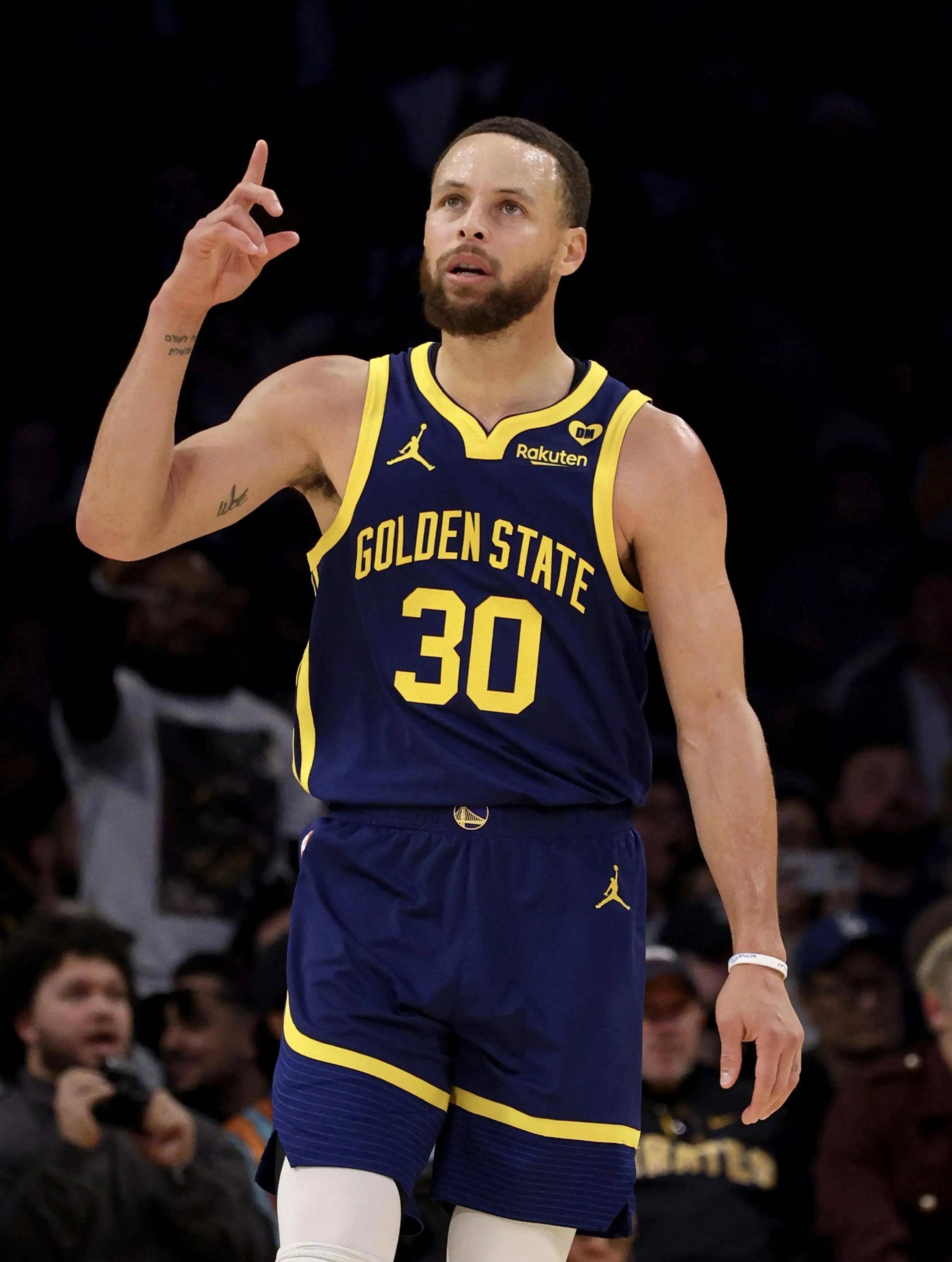 阿德里安：安东尼今夏只想回贝蒂斯，他知道有些事情钱买不来（阿德里安：安东尼今夏一心回归贝蒂斯，他明白有些东西不是金钱能换来的）